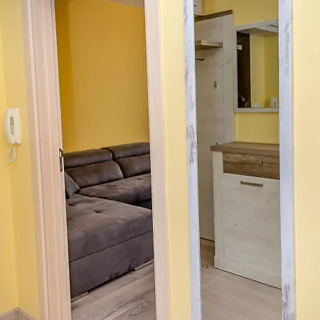 Lägenhet Bright & Spacious 2-bedroom In By Flat Manаger *